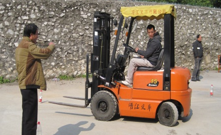 叉車