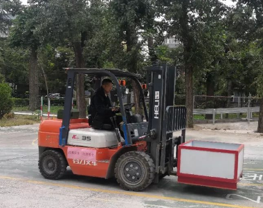 叉車