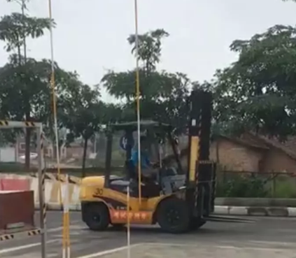 叉車