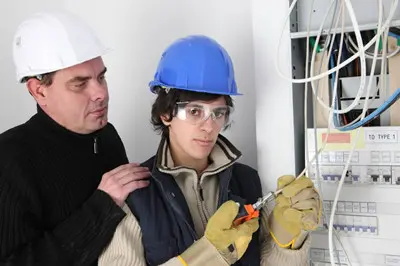 報考電工證的安全操作規程(圖1)